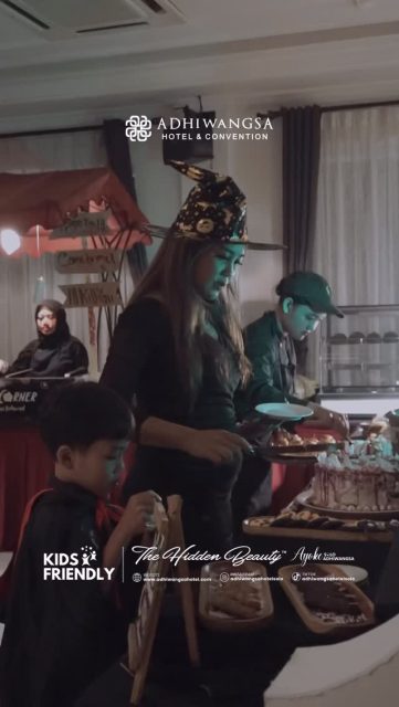 Full booked. Full Magic. Full of spooky fun! 👻
Halloween Dark Night Dinner penuh cita rasa istimewa, dan magic show yang memukau setiap mata.
Sampai jumpa di event spesial kami berikutnya! 🎃
#hallowen #adhiwangsahotelsolo #thehiddenbeauty #kidsfriendlyhotel #nightdinner